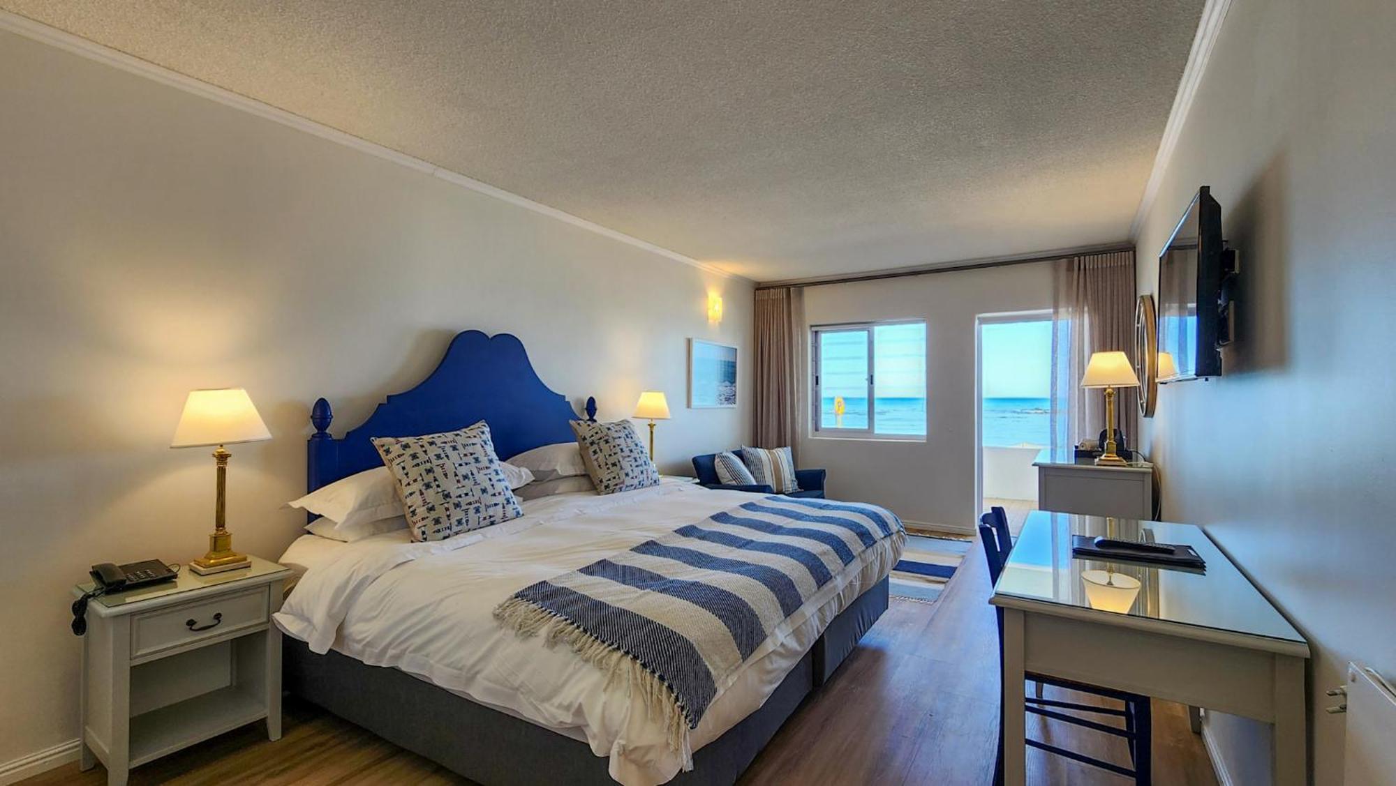 The Blue Peter Hotel Bloubergstrand Extérieur photo