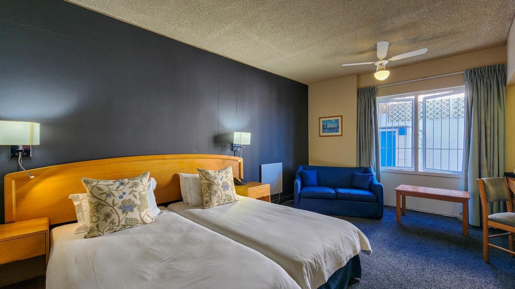 The Blue Peter Hotel Bloubergstrand Extérieur photo